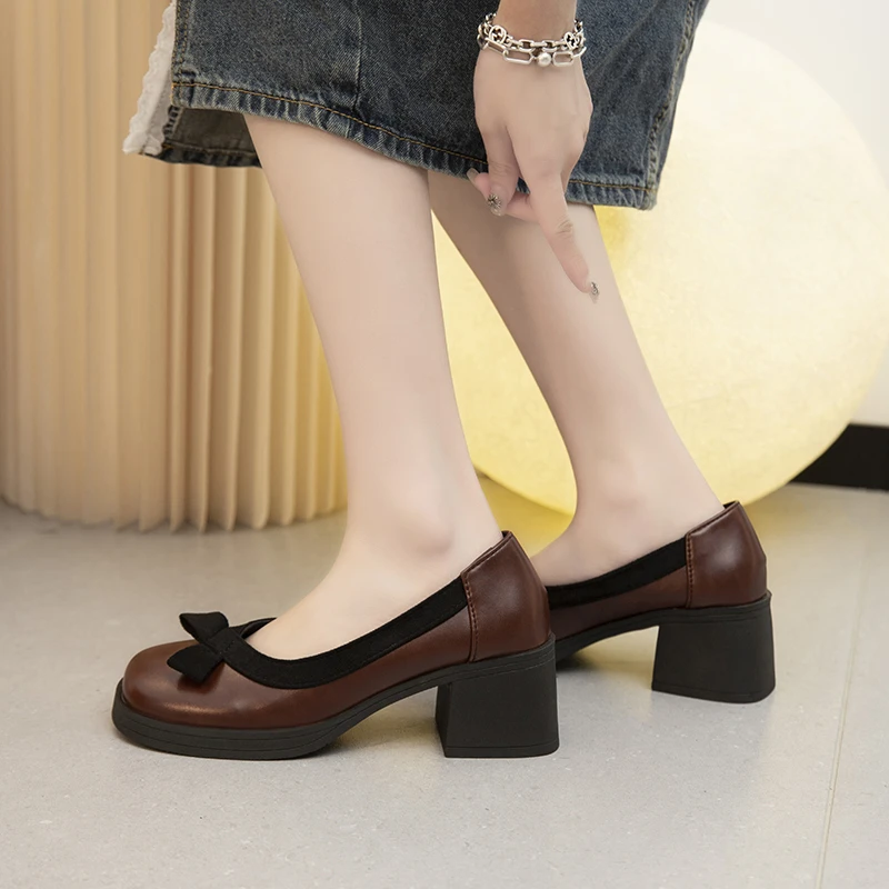 New Fashion Spring Summer Women Platform Shoes Luxury Square Toes Designer High Heel Leather Ladies Pumps Thick Heels Brown
New Fashion Spring Summer Women Platform Shoes Luxury Square Toes Designer High Heel Leather Ladies Pumps Thick Heels Brown