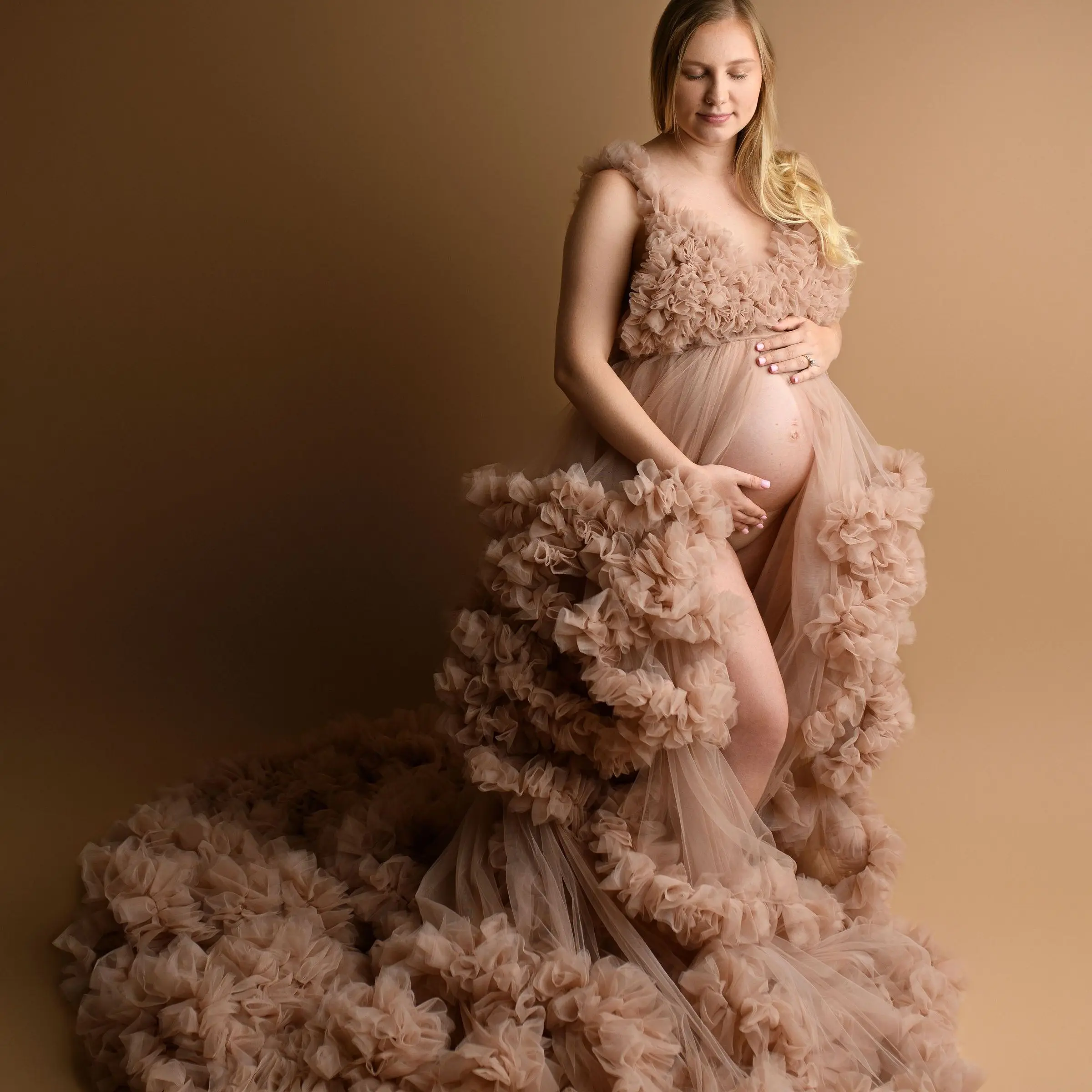 Champagne Prom Dresses for Women Maternity Photoshoot Robe Tulle Pleated Baby Shower Gown Sweep Train
Champagne Prom Dresses for Women Maternity Photoshoot Robe Tulle Pleated Baby Shower Gown Sweep Train