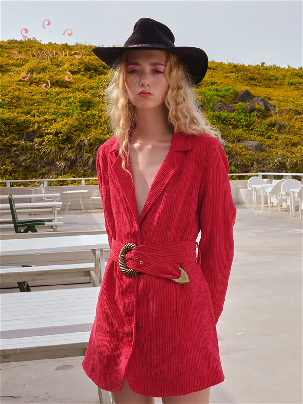 Easysmall ForLoveINS blogger's same European and American metal thread slimming suit dress jacket Backless Tank Dresses Skinny 
Easysmall ForLoveINS blogger's same European and American metal thread slimming suit dress jacket Backless Tank Dresses Skinny