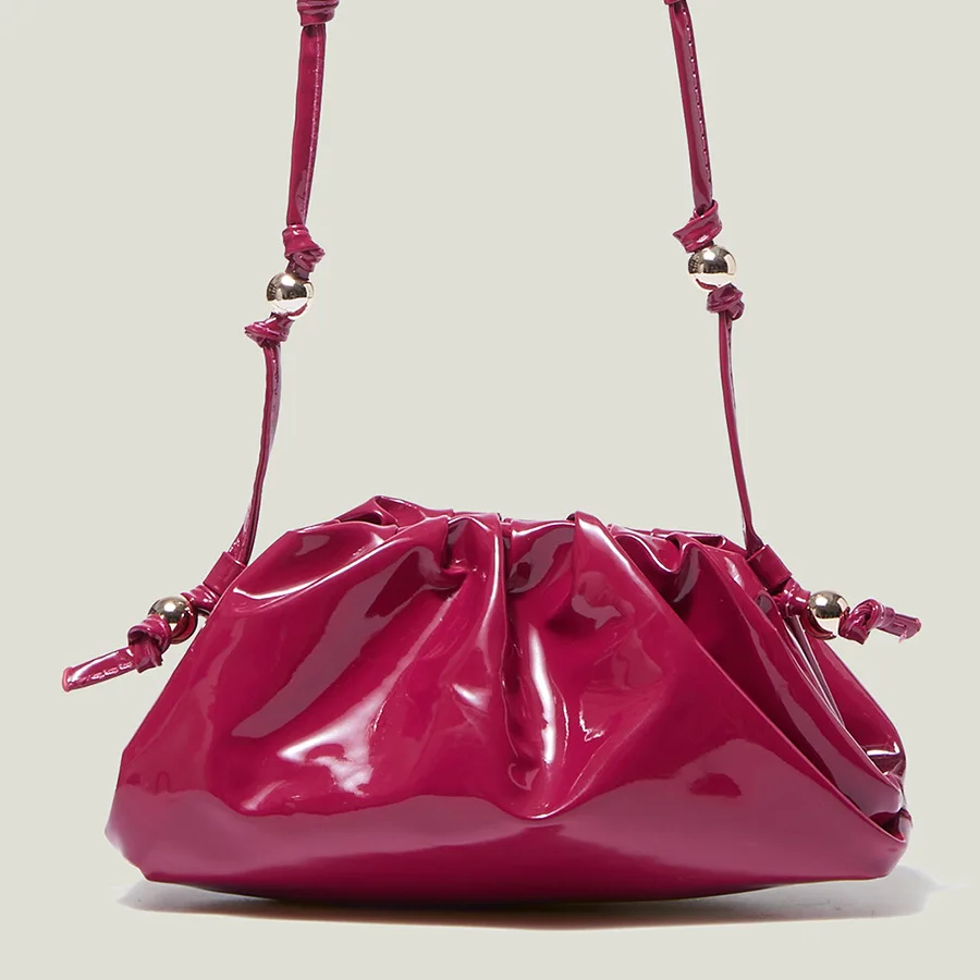 Patent Leather Shoulder Crossbody Bag Women's Oil Wax Skin Handbags Designer Dumplings Bags Ladies Casual Cloud Bags Purses Ins
Patent Leather Shoulder Crossbody Bag Women's Oil Wax Skin Handbags Designer Dumplings Bags Ladies Casual Cloud Bags Purses Ins