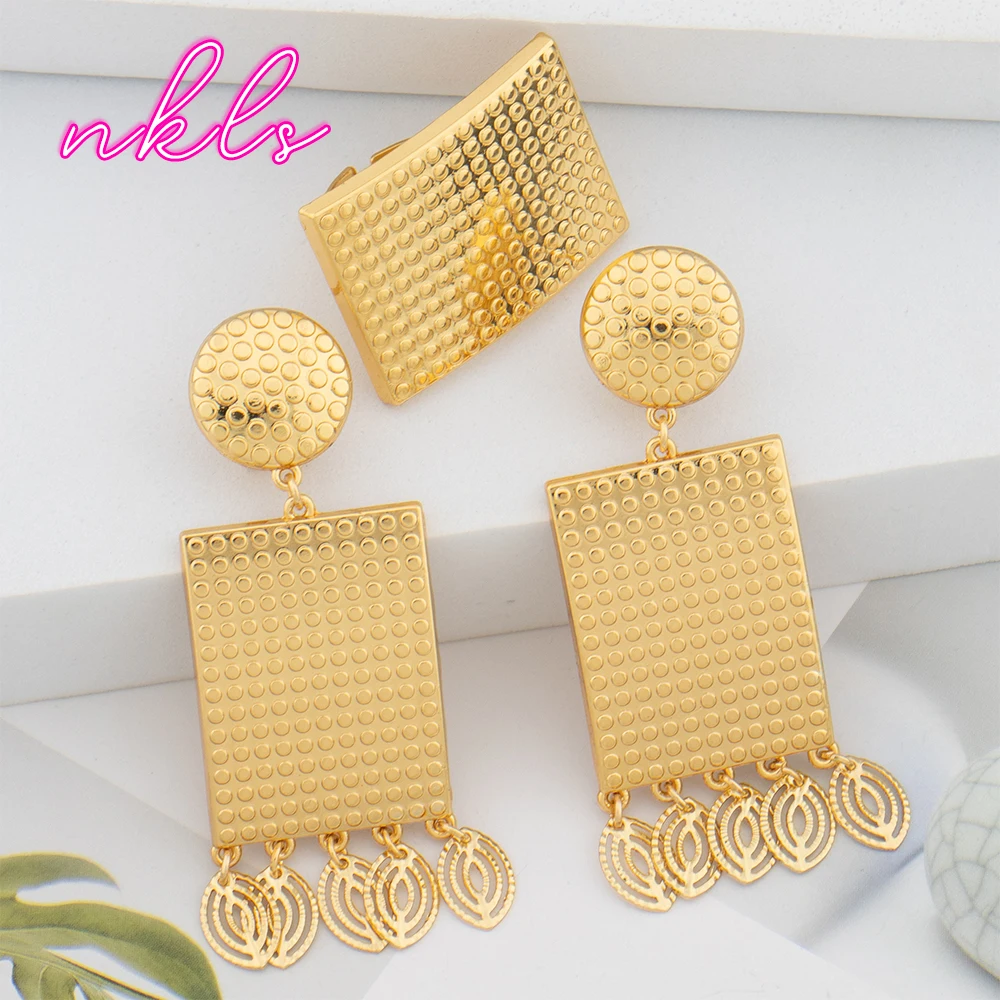 Dubai Trend Drop Earrings Rings Sets African Gold Color Fashion Jewelry Sets For Women Daily Wear Party Anniversary Gifts
Dubai Trend Drop Earrings Rings Sets African Gold Color Fashion Jewelry Sets For Women Daily Wear Party Anniversary Gifts