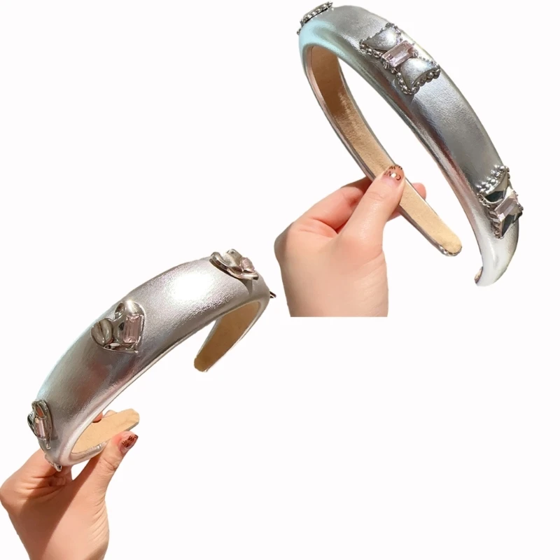 Fashion Silver Headband for Women PU Leathers Wide Headbands with Heart/Bowknot Decor Teens Girls Sweet Cool Hairhoops
Fashion Silver Headband for Women PU Leathers Wide Headbands with Heart/Bowknot Decor Teens Girls Sweet Cool Hairhoops