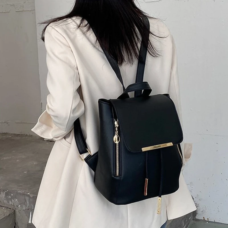 Women's Backpack Casual Female PU Leather Backpack School Bag For Girl Zipper Large Capacity Backpack Bag For Teenager Girl
Women's Backpack Casual Female PU Leather Backpack School Bag For Girl Zipper Large Capacity Backpack Bag For Teenager Girl