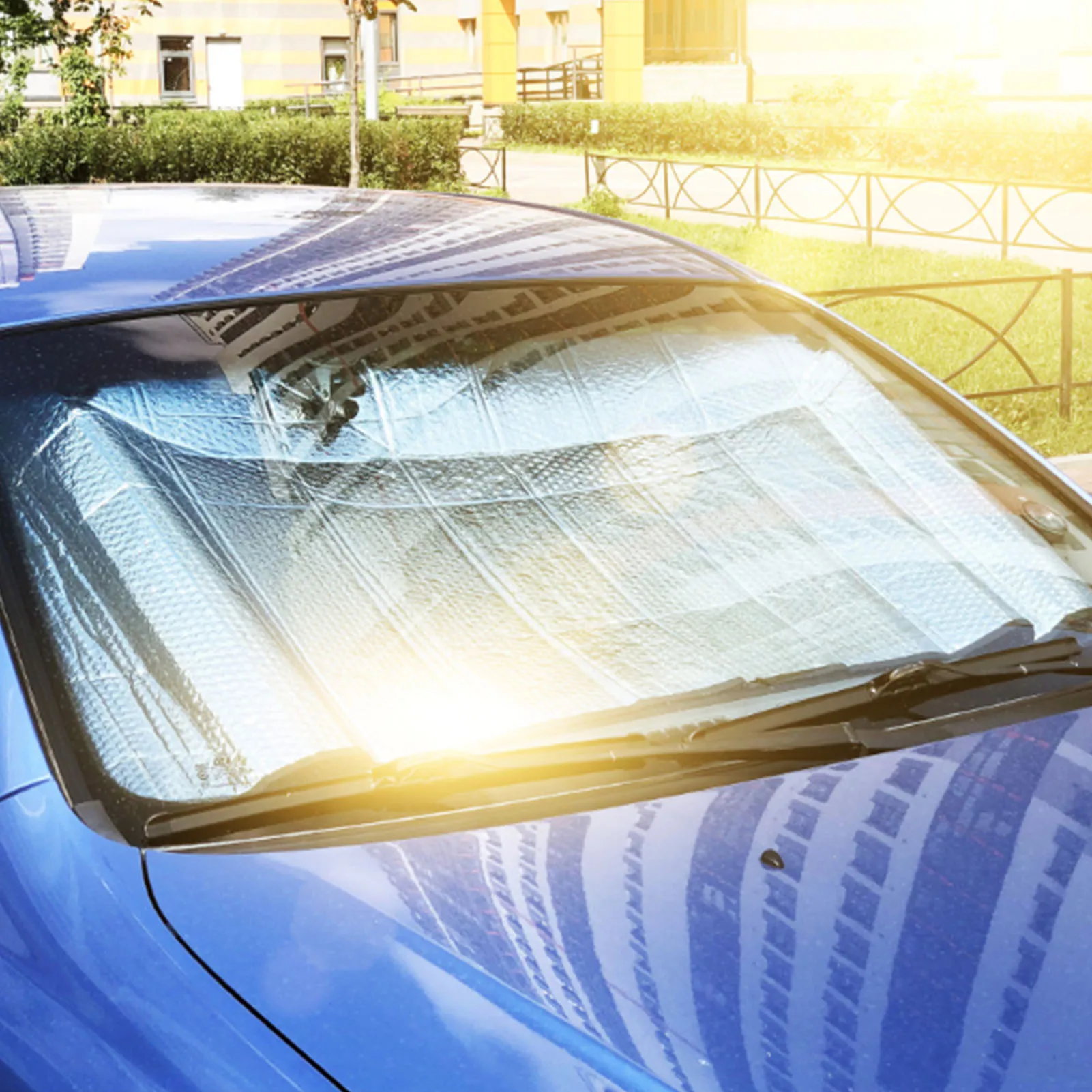 2022 Car Windshield Sunshade Auto Front Window Sun Shade Reflective UV Protection Sun Visors Summer Car Interior Accessories
2022 Car Windshield Sunshade Auto Front Window Sun Shade Reflective UV Protection Sun Visors Summer Car Interior Accessories