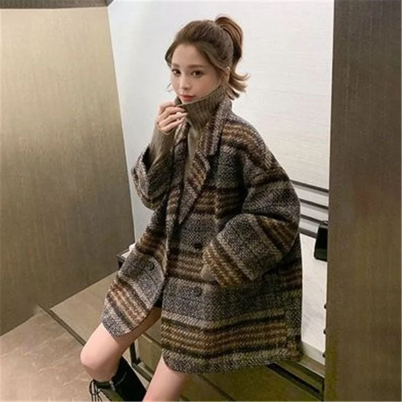 Fashion Korean Chic Women Coats Autumn Winter 2022 Loose Small Plaid Casual Warm Tweed Medium Long Thickened Jacket Female
Fashion Korean Chic Women Coats Autumn Winter 2022 Loose Small Plaid Casual Warm Tweed Medium Long Thickened Jacket Female