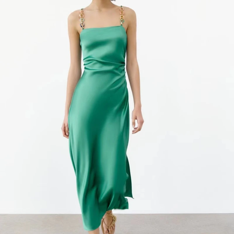 Женское асимметричное платье-миди на бретельках с Боковым Разрезом
Женское асимметричное платье-миди на бретельках с Боковым Разрезом