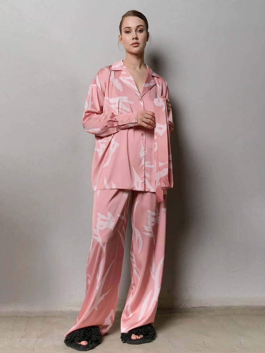 Marthaqiqi Printing Ladies Sleepwear Set Turn-Down Collar Nightwear Long Sleeve Nightgowns Lace Up Pajamas Pants Nightie Suits
Marthaqiqi Printing Ladies Sleepwear Set Turn-Down Collar Nightwear Long Sleeve Nightgowns Lace Up Pajamas Pants Nightie Suits