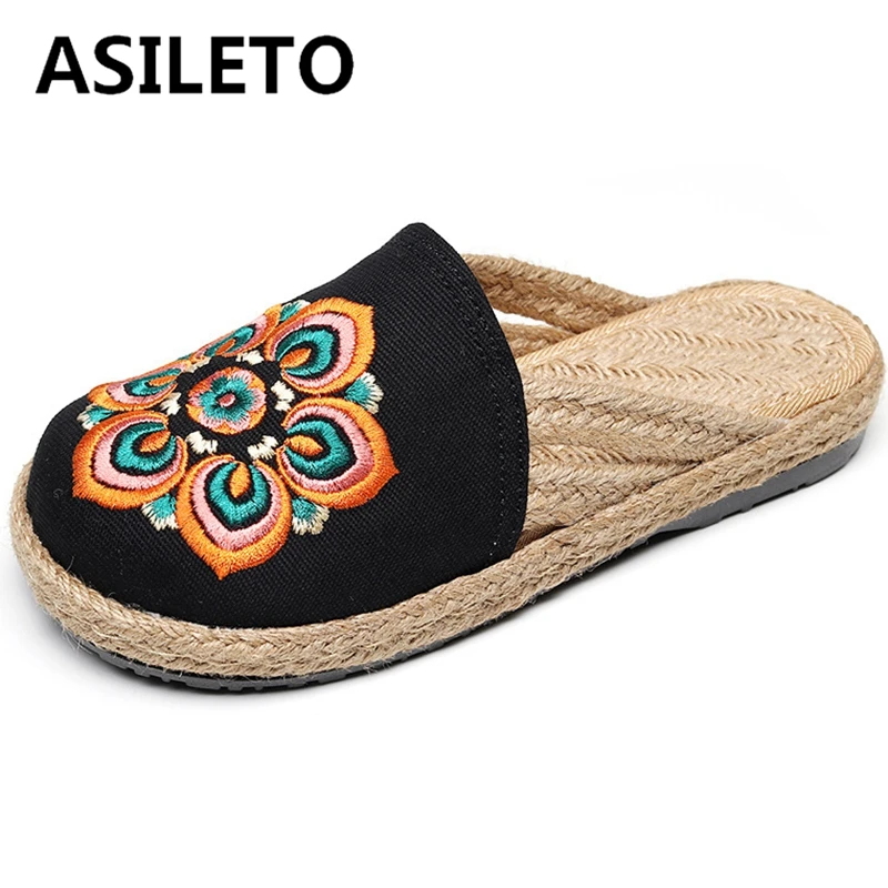 2022 Women Casual Linen Handmade Embroidery Mules Flat Slippers Retro Vegan Summer Ladies Canvas Comfortable Espadrille Shoes
2022 Women Casual Linen Handmade Embroidery Mules Flat Slippers Retro Vegan Summer Ladies Canvas Comfortable Espadrille Shoes