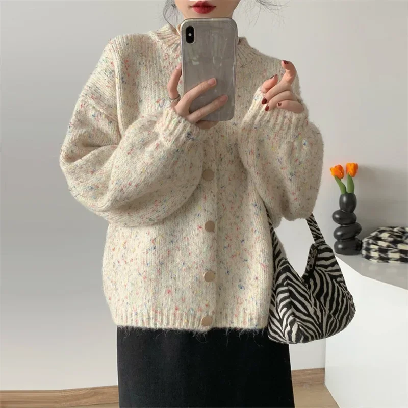 Round Neck Colorful Short Knitted Cardigan Women Autumn Winter Korean Casual Loose Long Sleeve Sweater Outerwear 2 Colors
Round Neck Colorful Short Knitted Cardigan Women Autumn Winter Korean Casual Loose Long Sleeve Sweater Outerwear 2 Colors