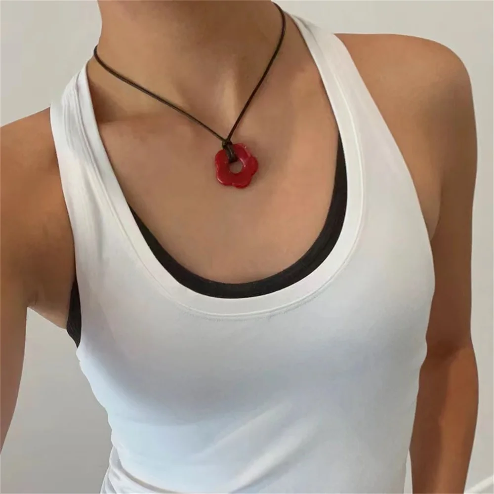 

Colorful Flower Pendant Necklace For Women Girlfriend Gift Harajuku Resin Plum Blossom Choker Anniversary Y2K Jewelry 2023 Trend