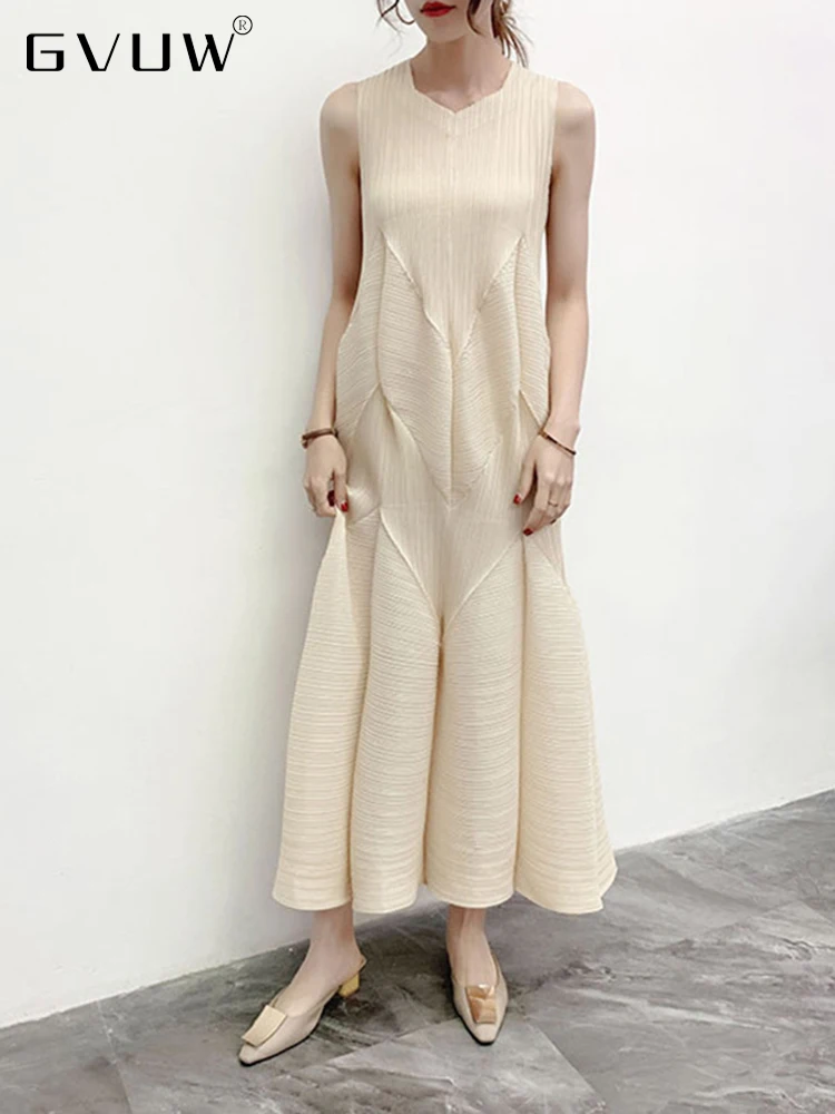 GVUW Fashion New Pleated Dress Women Sweetheart Neck Loose Sleeveless 2023 Spring Summer Solid Female Fashion Clothing 17G0817
GVUW Fashion New Pleated Dress Women Sweetheart Neck Loose Sleeveless 2023 Spring Summer Solid Female Fashion Clothing 17G0817