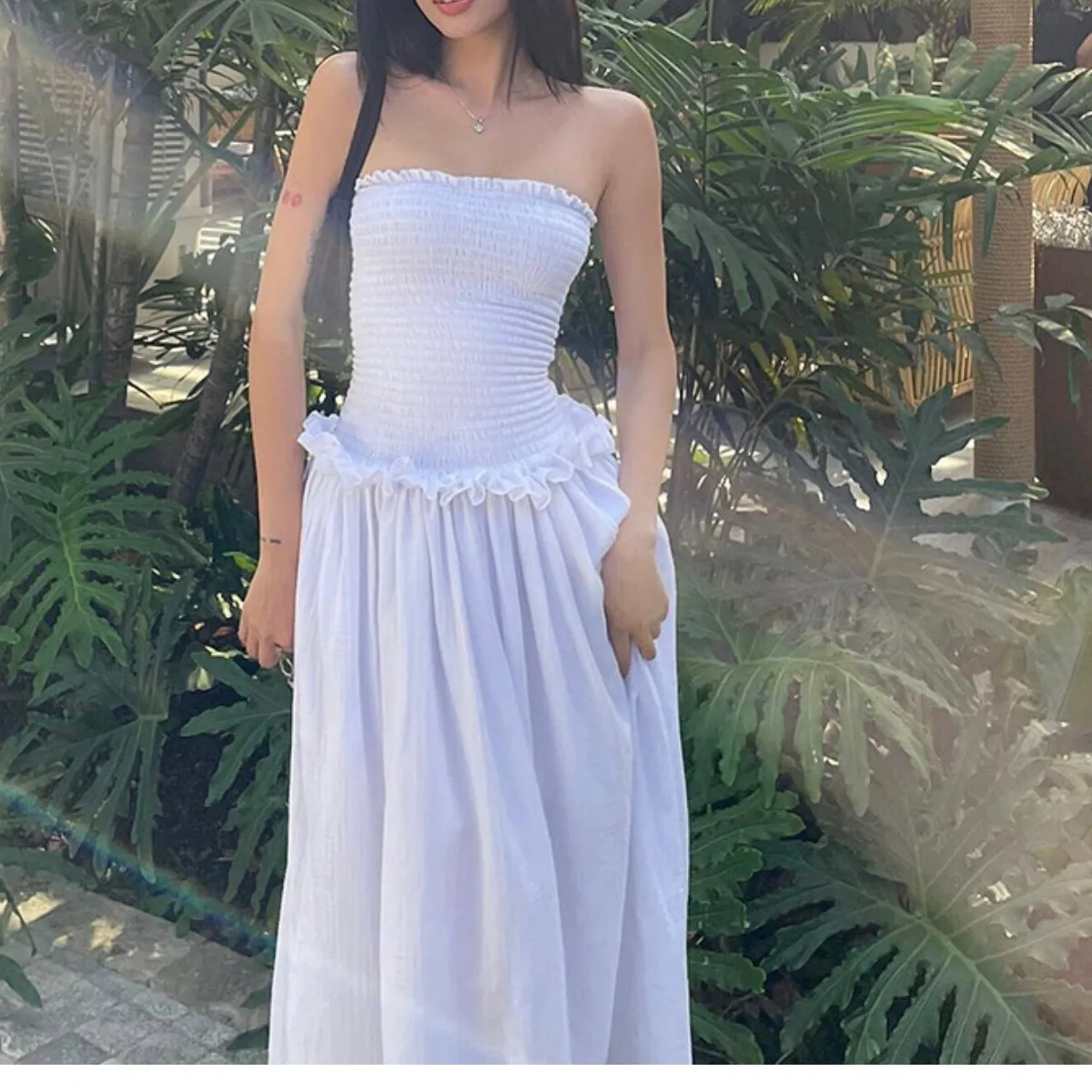 Summer Elegant Long Dresses Women Ruched Frills Strapless Backless Party Clubwear Off Shoulder Sleeveless High Waist Dress
Summer Elegant Long Dresses Women Ruched Frills Strapless Backless Party Clubwear Off Shoulder Sleeveless High Waist Dress