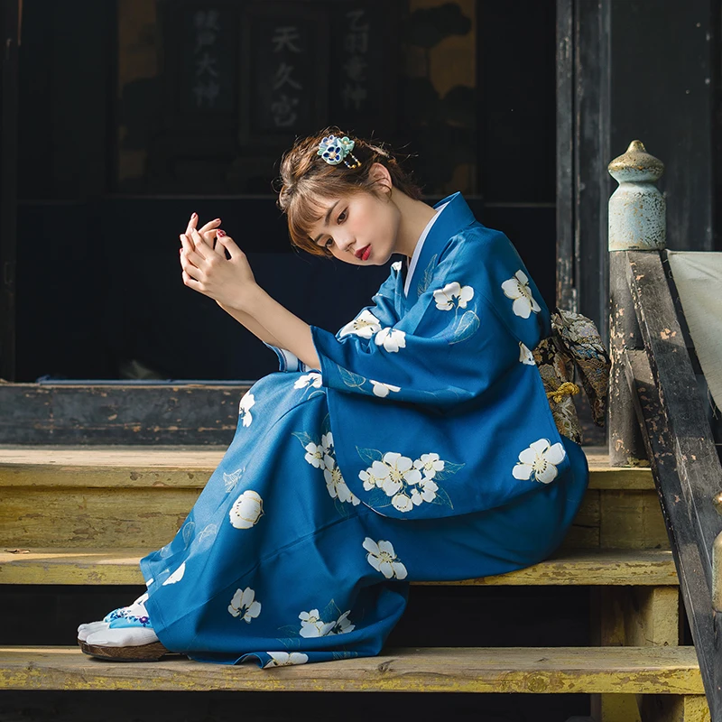 Japanese Traditional Clothing Yukata Kimono Vintage Fashion Dark Blue Color Flower Prints Asian Kimono Adult Festival Streetwear
Japanese Traditional Clothing Yukata Kimono Vintage Fashion Dark Blue Color Flower Prints Asian Kimono Adult Festival Streetwear