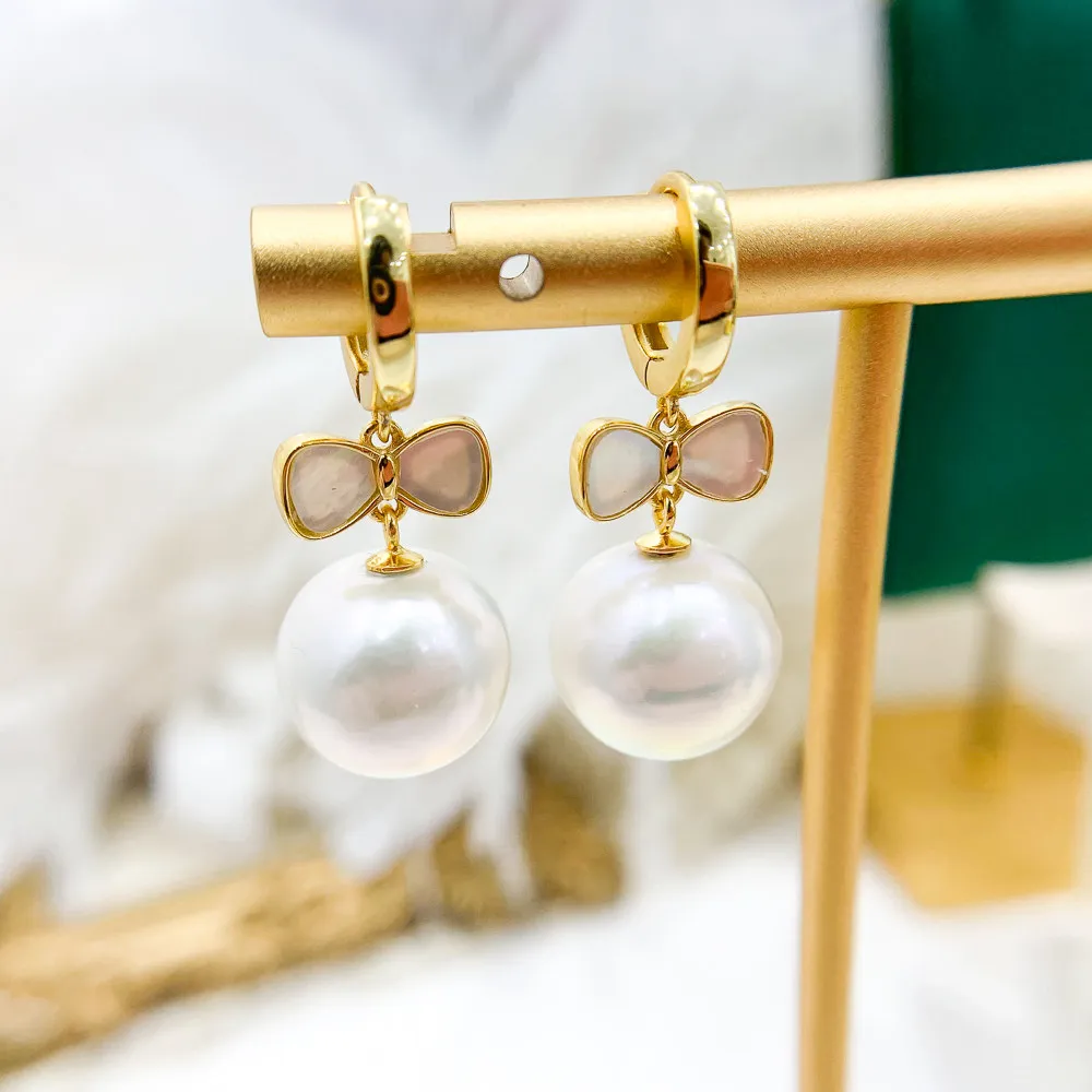 DIY Pearl Ear Stud Accessories S925 Sterling Silver Jewelry Bow Tie Ear Stud Female Empty Fit 8-13mm Beads
DIY Pearl Ear Stud Accessories S925 Sterling Silver Jewelry Bow Tie Ear Stud Female Empty Fit 8-13mm Beads