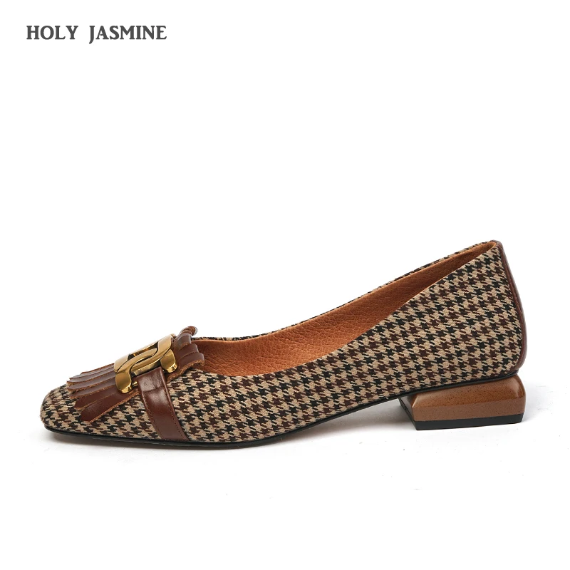 Spring Summer Fashion Women Loafers Low Heels Boat Shoes Square Toe Dress Shoes Metal Decoration High Heels Shoes Women Pumps
Spring Summer Fashion Women Loafers Low Heels Boat Shoes Square Toe Dress Shoes Metal Decoration High Heels Shoes Women Pumps