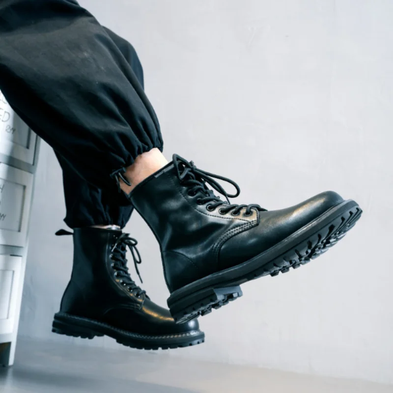 Black Men Shoes Handmade Martin Boots Genuine Leather Fashion Ankle Booties 2022 Pop Waterproof Lace-up Motorcycle Boots Man
Black Men Shoes Handmade Martin Boots Genuine Leather Fashion Ankle Booties 2022 Pop Waterproof Lace-up Motorcycle Boots Man
