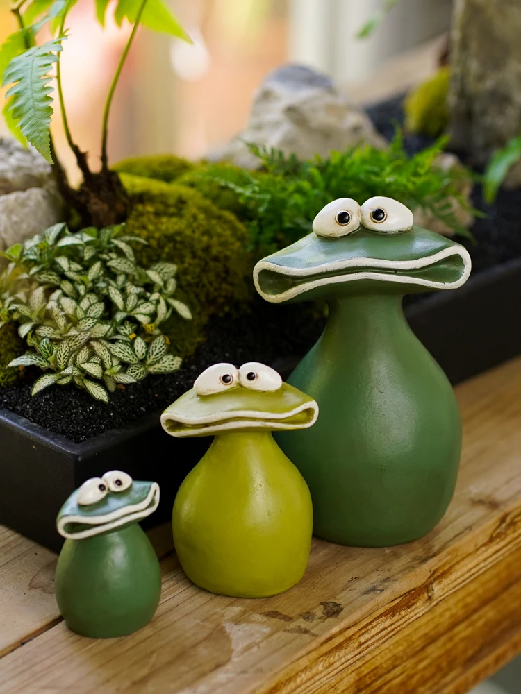 Cartoon Cute Big Mouth Frog Flower Pot Decoration Animal Kawaii Accessories Creative Children's Fun Table Top Garden Home Deocr
Cartoon Cute Big Mouth Frog Flower Pot Decoration Animal Kawaii Accessories Creative Children's Fun Table Top Garden Home Deocr
