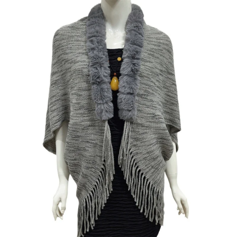 New Fashion Warm Fur Collar Knitted Shawl Foreign Trade Cross-Border European and American Bat Sleeve Cloak Large Size Cardigan
New Fashion Warm Fur Collar Knitted Shawl Foreign Trade Cross-Border European and American Bat Sleeve Cloak Large Size Cardigan