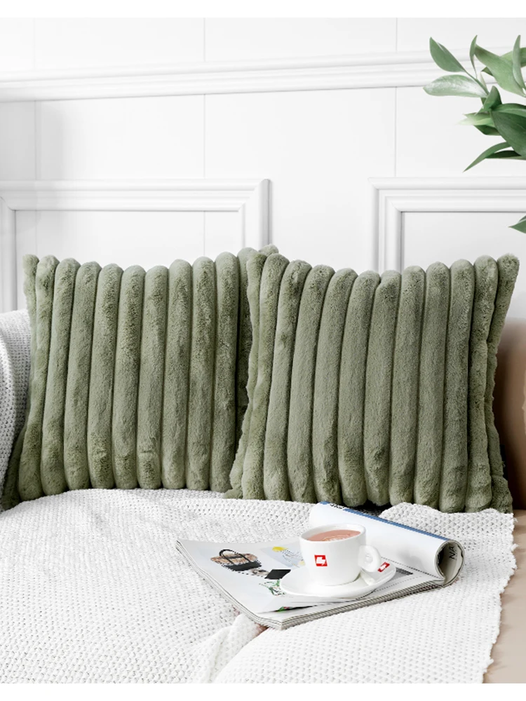 Ultra Soft Throw Pillows Case Faux Rabbit Fur Luxury Warm Plush Decorative Pillow Cushion Cover for Sofa Bedroom Living Room
Ultra Soft Throw Pillows Case Faux Rabbit Fur Luxury Warm Plush Decorative Pillow Cushion Cover for Sofa Bedroom Living Room