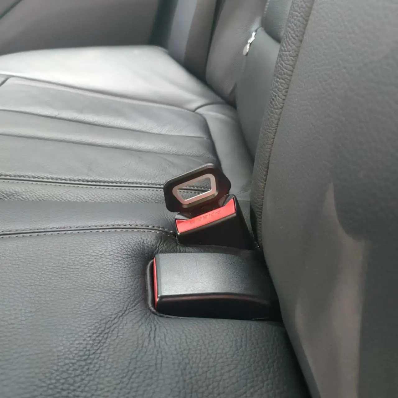 1pc Creative Black Car Seat Belt Clip Extender Safety Seatbelt Lock Buckle Plug High Quality Aluminum Alloy
1pc Creative Black Car Seat Belt Clip Extender Safety Seatbelt Lock Buckle Plug High Quality Aluminum Alloy
