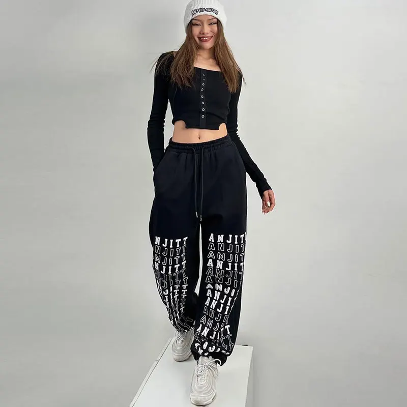 Женские весенне-осенние шаровары с буквенным принтом, уличный стиль, штаны для бега с буквенным принтом, свободные женские спортивные штаны y2k 
Женские весенне-осенние шаровары с буквенным принтом, уличный стиль, штаны для бега с буквенным принтом, свободные женские спортивные штаны y2k