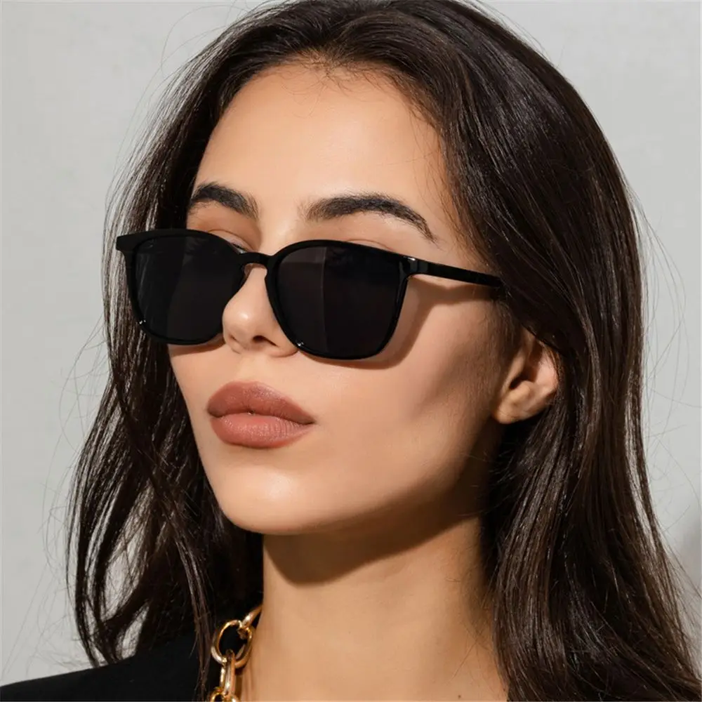 Simple Retro Trend UV400 Retro Sunglasses Men Square Sun Glasses Shades Sunglasses for Women
Simple Retro Trend UV400 Retro Sunglasses Men Square Sun Glasses Shades Sunglasses for Women