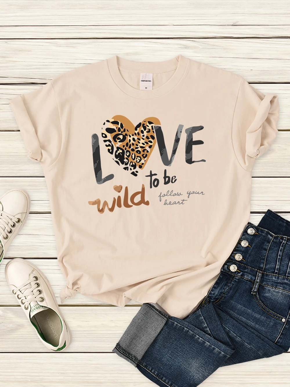 Wild Love To Be Follow Your Heart Women Tshirts Summer Street Casual Tee Clothes Luxury Brand Tee Shirt Korean Fashion Clothes
Wild Love To Be Follow Your Heart Women Tshirts Summer Street Casual Tee Clothes Luxury Brand Tee Shirt Korean Fashion Clothes