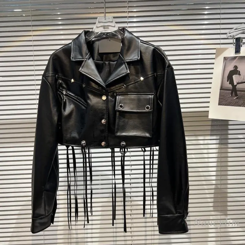 Leather Jacket for Women 2022 Autumn New Classic Style Lace-up Tassel Street Fashion Motorcycle PU Coat Black
Leather Jacket for Women 2022 Autumn New Classic Style Lace-up Tassel Street Fashion Motorcycle PU Coat Black