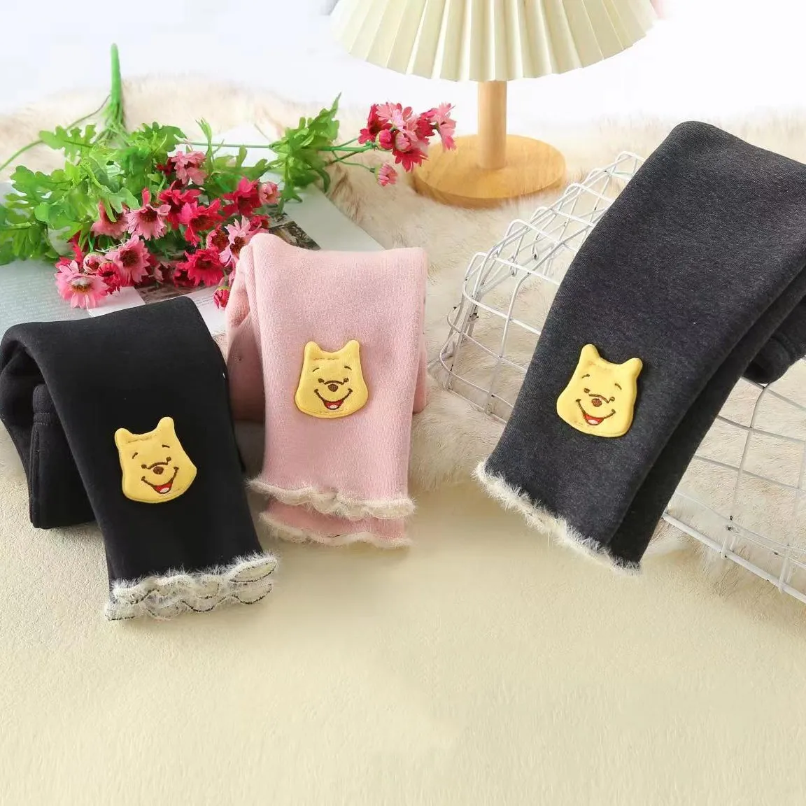 Autumn Winter Baby Girls Leggings Thick Warm Little Bear Pants Kid Girl Solid Color 500g Wool Flower Pants Children Trousers
Autumn Winter Baby Girls Leggings Thick Warm Little Bear Pants Kid Girl Solid Color 500g Wool Flower Pants Children Trousers