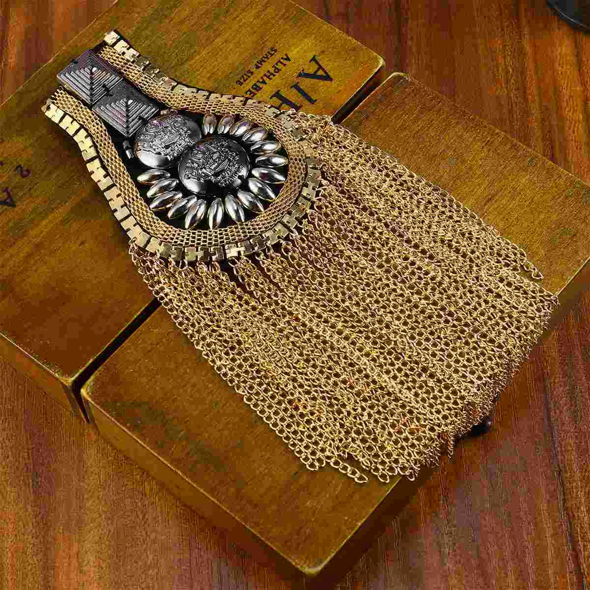 Shoulder Epaulettes Tassel Epaulets Pads Chain Badge Metal Board Fringe Rivet Brooch Goldepaulette Rhinestone Punk Epaulet
Shoulder Epaulettes Tassel Epaulets Pads Chain Badge Metal Board Fringe Rivet Brooch Goldepaulette Rhinestone Punk Epaulet