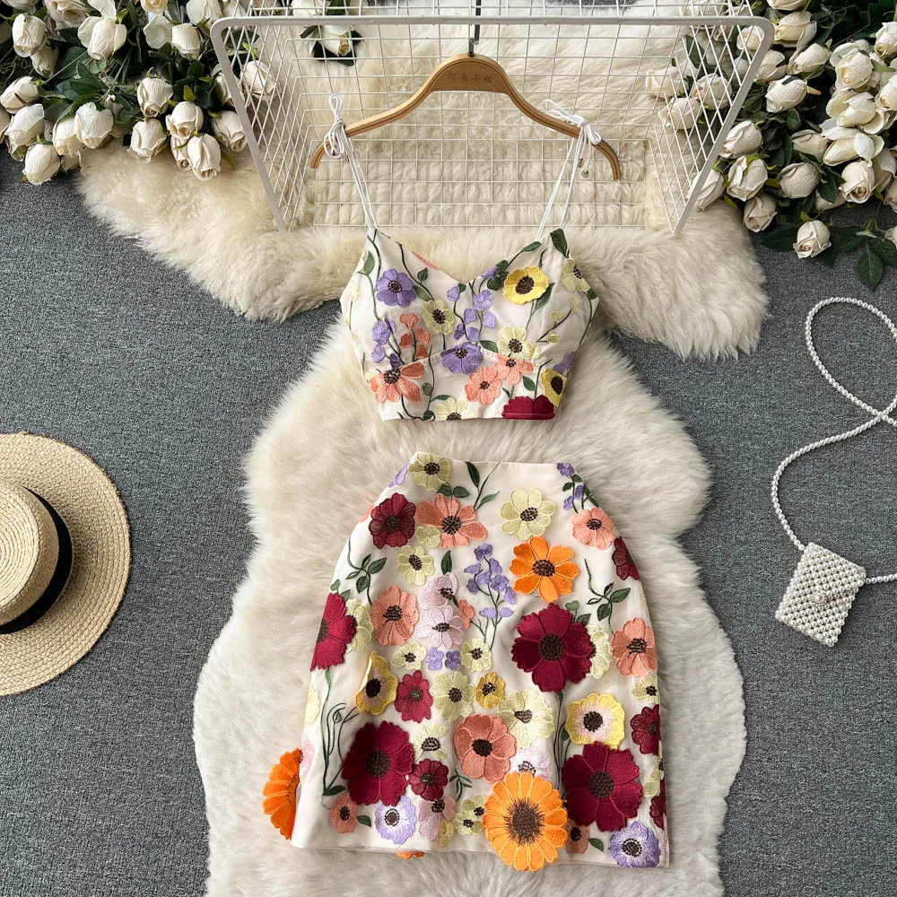 Summer Korean Sweet Style Small Daisy Print Set Women's Strap Short Bra Top+Hip Wrap Short Skirt Two Piece Set Fashion
Summer Korean Sweet Style Small Daisy Print Set Women's Strap Short Bra Top+Hip Wrap Short Skirt Two Piece Set Fashion