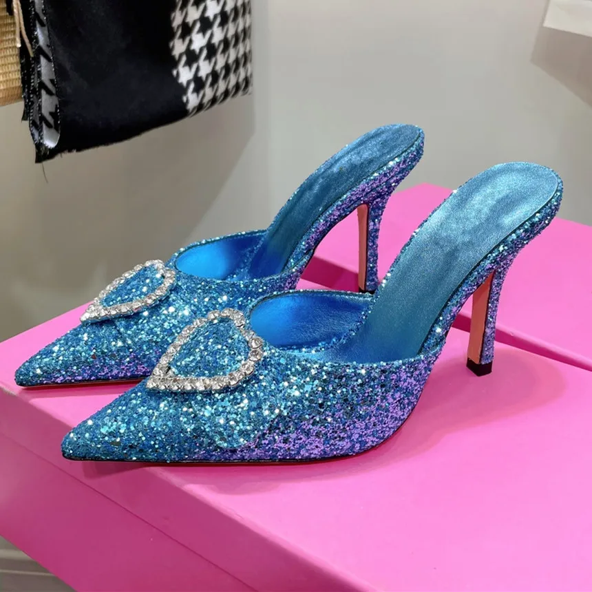 Rhinestone love design ladies high-heeled slippers pointed sequins stiletto high-heeled slippers fashion party slippers
Rhinestone love design ladies high-heeled slippers pointed sequins stiletto high-heeled slippers fashion party slippers