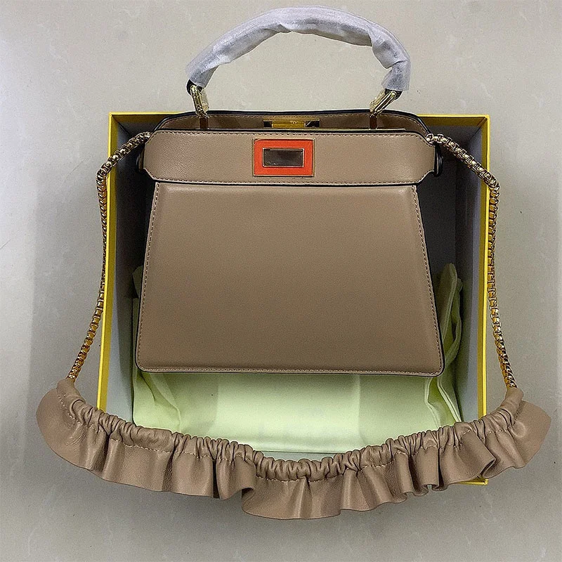 Women mini handbags High quality leather chain shoulder crossbody bag fashion design ladies Tote handbag 2023 summer
Women mini handbags High quality leather chain shoulder crossbody bag fashion design ladies Tote handbag 2023 summer