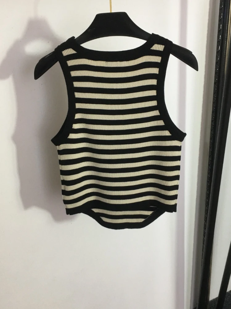 2023 Summer Fashion Sexy Classic Striped Print Sleeveless Tank Tops for Women Vest Top Casual Streetwear Sporty Tanks Autumn 
2023 Summer Fashion Sexy Classic Striped Print Sleeveless Tank Tops for Women Vest Top Casual Streetwear Sporty Tanks Autumn