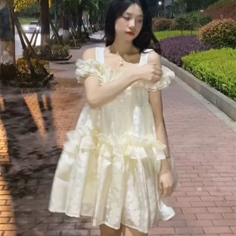 Новинка 2023, милое платье на бретелях First Love, женское летнее дизайнерское французское нишевое шикарное платье
Новинка 2023, милое платье на бретелях First Love, женское летнее дизайнерское французское нишевое шикарное платье