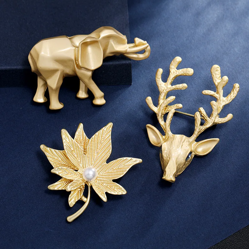Niche Personality Cream Gold Color Retro Brooch Female Temperament Wild Fashion Corsage Pin Coat Accessories
Niche Personality Cream Gold Color Retro Brooch Female Temperament Wild Fashion Corsage Pin Coat Accessories