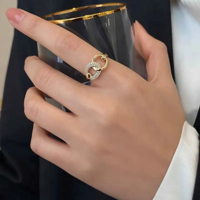 UBESTNICE Real 18K Gold Solid Yellow Gold AU750 Chain Ring Natural Diamonds Geometric Hollow Ins High-end Jewelry Women Rings
UBESTNICE Real 18K Gold Solid Yellow Gold AU750 Chain Ring Natural Diamonds Geometric Hollow Ins High-end Jewelry Women Rings