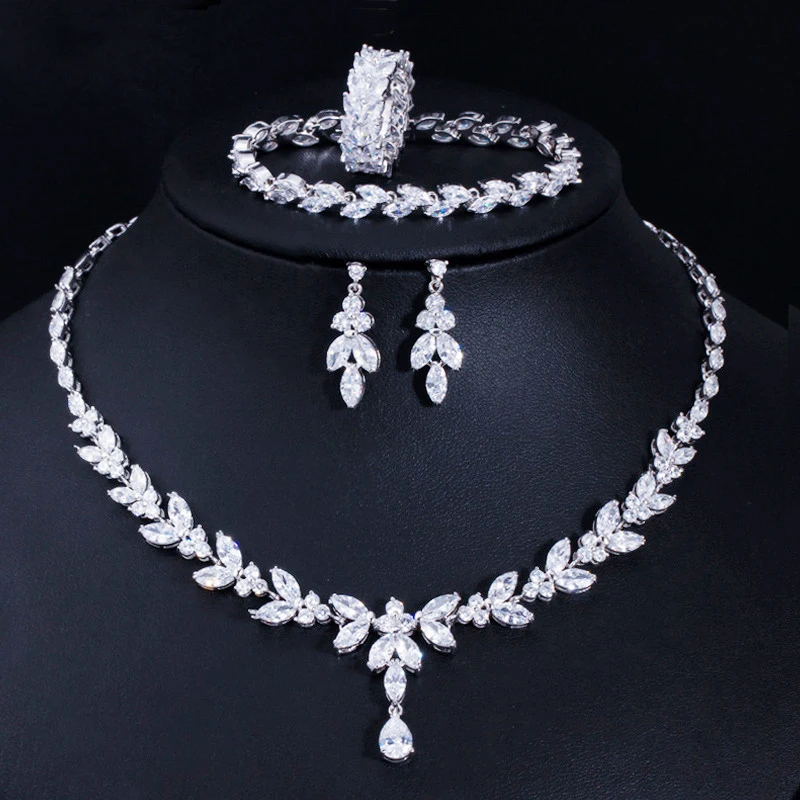Luxury 4pcs Bridal Zirconia Crystal Necklace Earrings Bracelet Ring Statement Jewelry Sets For Women Party Wedding Jewelry Sets
Luxury 4pcs Bridal Zirconia Crystal Necklace Earrings Bracelet Ring Statement Jewelry Sets For Women Party Wedding Jewelry Sets
