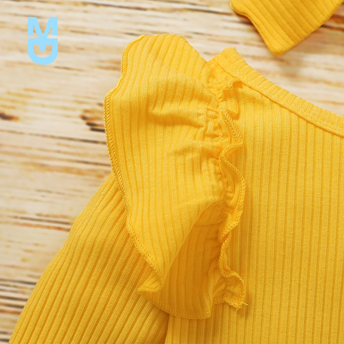 New Autumn Infant Baby Girls Set Clothes Yellow Flared Long Sleeve Jumpsuit+Sunflower Bow Long Pants+ Headband Sping
New Autumn Infant Baby Girls Set Clothes Yellow Flared Long Sleeve Jumpsuit+Sunflower Bow Long Pants+ Headband Sping