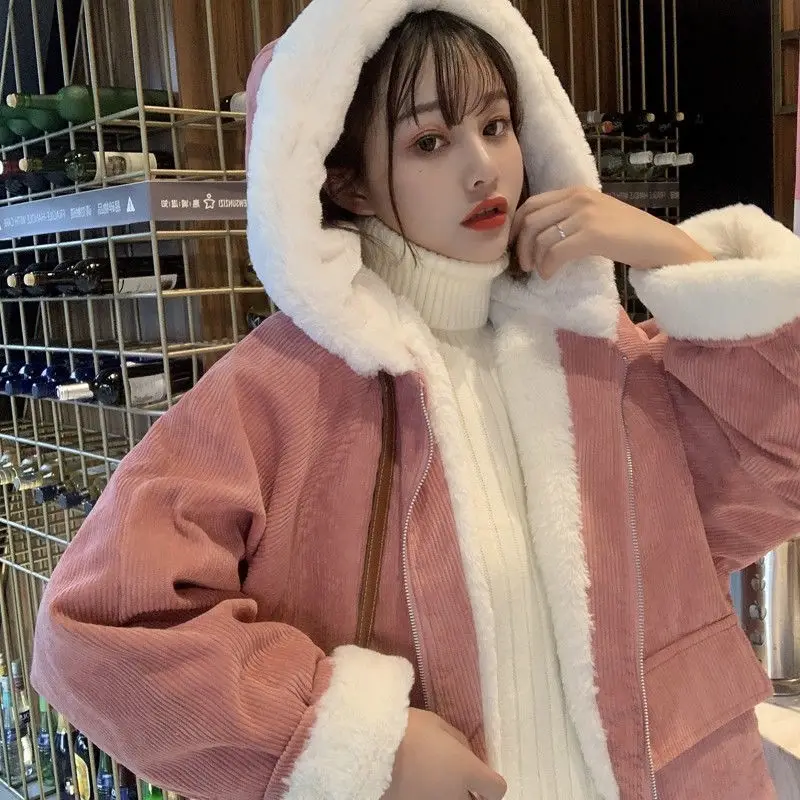 New Parkas Fur Lined Coat Winter Jackets for Women Corduroy Coat Warm Korean Fashion Y2k Snow Clothes
New Parkas Fur Lined Coat Winter Jackets for Women Corduroy Coat Warm Korean Fashion Y2k Snow Clothes