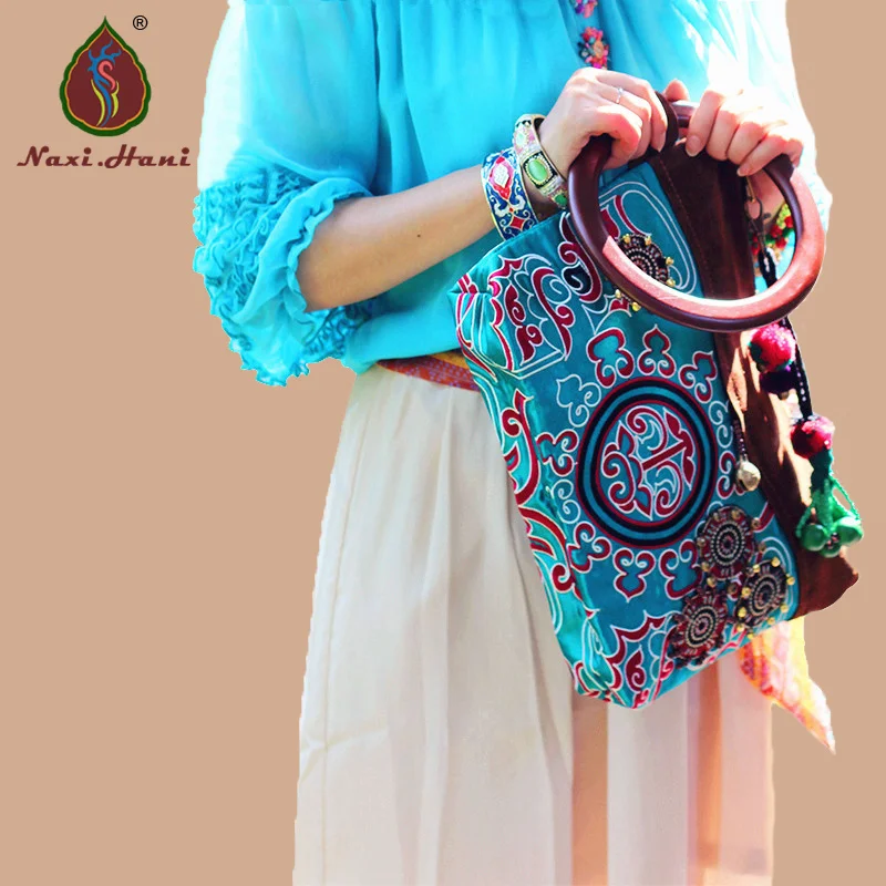 New2023 Day clutches purse Women blue evening party clutches Embroidery Wristlets bags Handmade Ethnic bags women bag
New2023 Day clutches purse Women blue evening party clutches Embroidery Wristlets bags Handmade Ethnic bags women bag