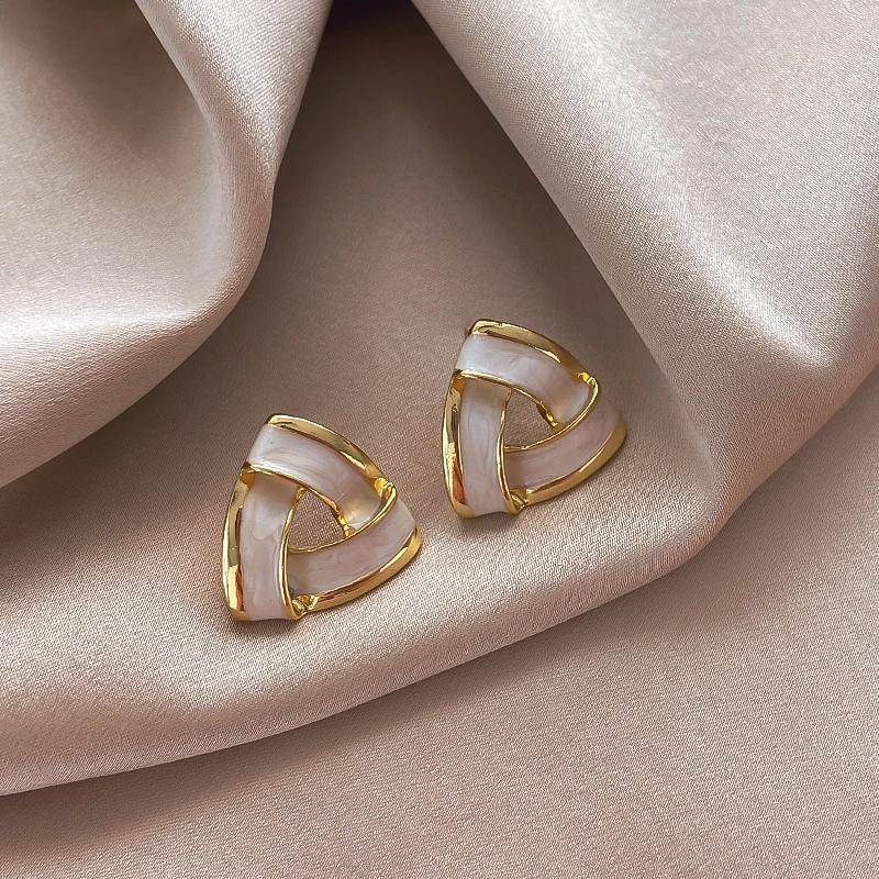 Fashion Stud Earrings Simple Triangle For Women Girls Metal Chain Jewelry Ladies Cute Trendy Gift Wedding Party
Fashion Stud Earrings Simple Triangle For Women Girls Metal Chain Jewelry Ladies Cute Trendy Gift Wedding Party