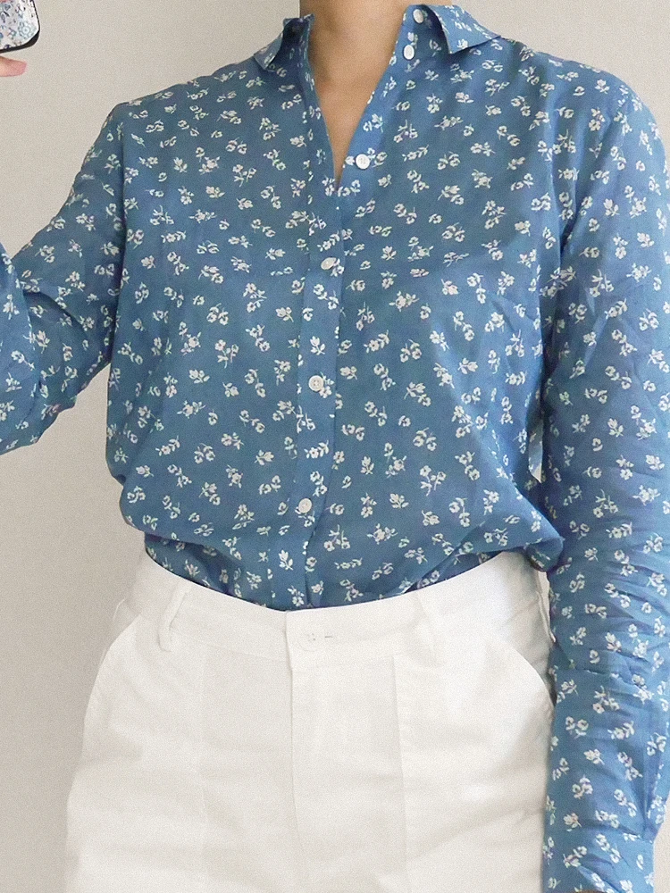 Blue Floral Print Shirt Women Col classique Single Breasted Chemise à manches longues Spring Ladies Vintage Casual Blouse Top
Blue Floral Print Shirt Women Col classique Single Breasted Chemise à manches longues Spring Ladies Vintage Casual Blouse Top