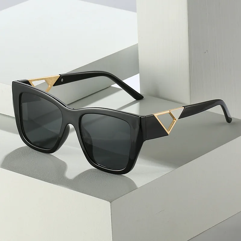 ZLY 2022 New Fashion Cat Eye Sunglasses Women Men Luxury Gradients Lens PC Alloy Frame Brand Designer Shield Sun Glasses UV400
ZLY 2022 New Fashion Cat Eye Sunglasses Women Men Luxury Gradients Lens PC Alloy Frame Brand Designer Shield Sun Glasses UV400