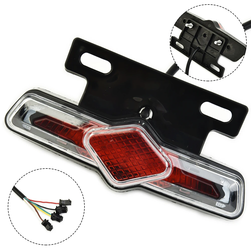 1pc 36-60V E-bike Brake Light Electric Bicycle Taillight With Turn Signal Rear Rack Lamp LED Electric Bike Light Accessories
1pc 36-60V E-bike Brake Light Electric Bicycle Taillight With Turn Signal Rear Rack Lamp LED Electric Bike Light Accessories