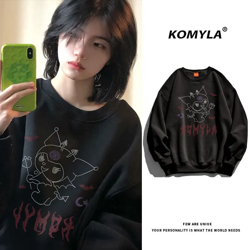 Кавайная одежда Sanrio Kuromi с японским мультяшным дизайном, ощущение, нишевый пуловер, осенний Свободный Топ в стиле оверсайз для женщин
Кавайная одежда Sanrio Kuromi с японским мультяшным дизайном, ощущение, нишевый пуловер, осенний Свободный Топ в стиле оверсайз для женщин