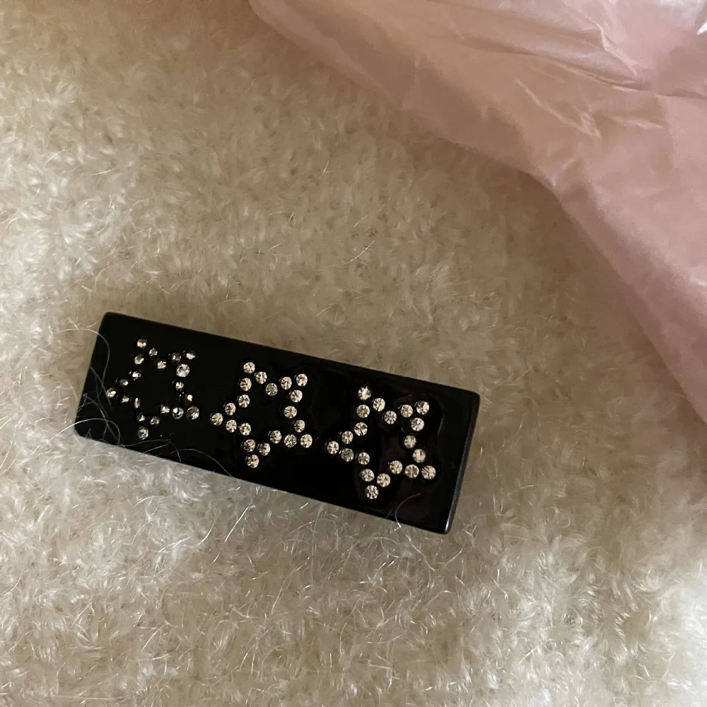 Прозрачная женская заколка для волос в виде звезды
Прозрачная женская заколка для волос в виде звезды