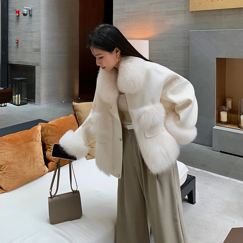 British Designer New 2022 fashion women natural fox fur coats outerwear Ladies Cool genuine fur coats HD01
British Designer New 2022 fashion women natural fox fur coats outerwear Ladies Cool genuine fur coats HD01