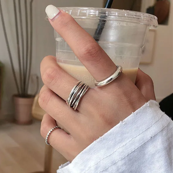 Round Finger Rings Fashion Jewelry Simple Small Smooth Stainless Metal Ring Silver Color Women And Men Ring Adjustable
Round Finger Rings Fashion Jewelry Simple Small Smooth Stainless Metal Ring Silver Color Women And Men Ring Adjustable