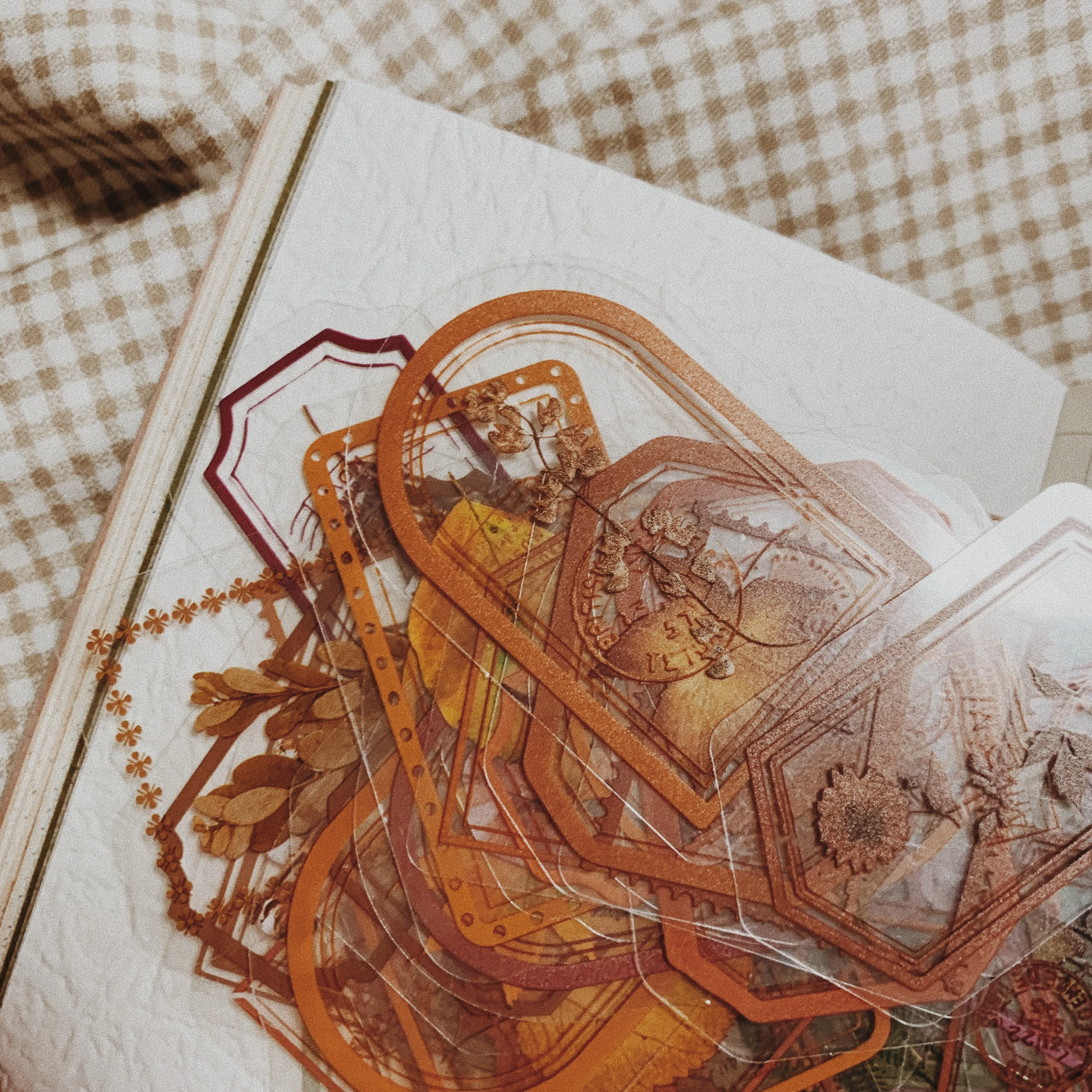 TimHoltz ветер осень морозный лист осень животное искусственное растение коллаж дневник украшение в подарок
TimHoltz ветер осень морозный лист осень животное искусственное растение коллаж дневник украшение в подарок